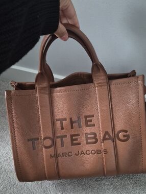 Marc Jacobs The Tote Bag in Brown
